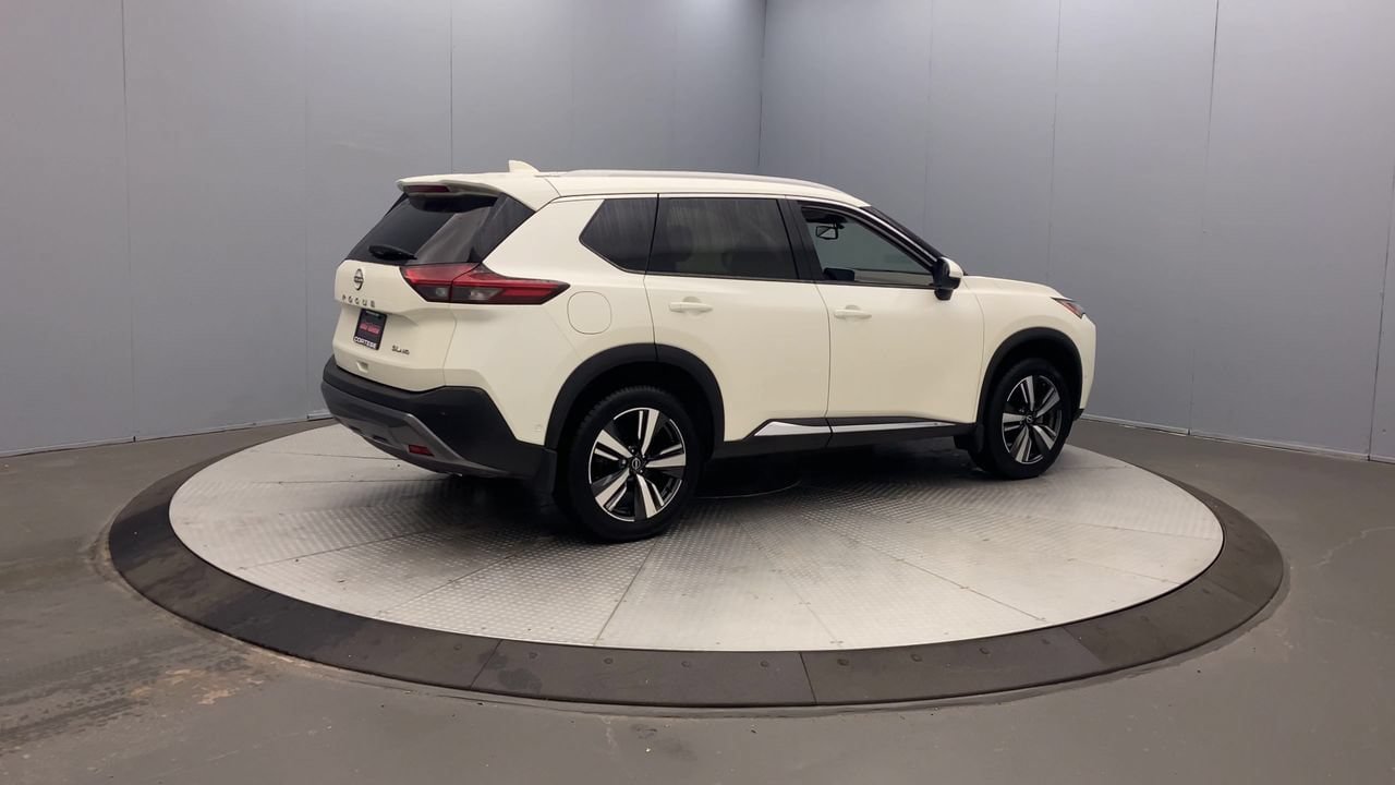 Used 2023 Nissan Rogue SL AWD/4WD image 4