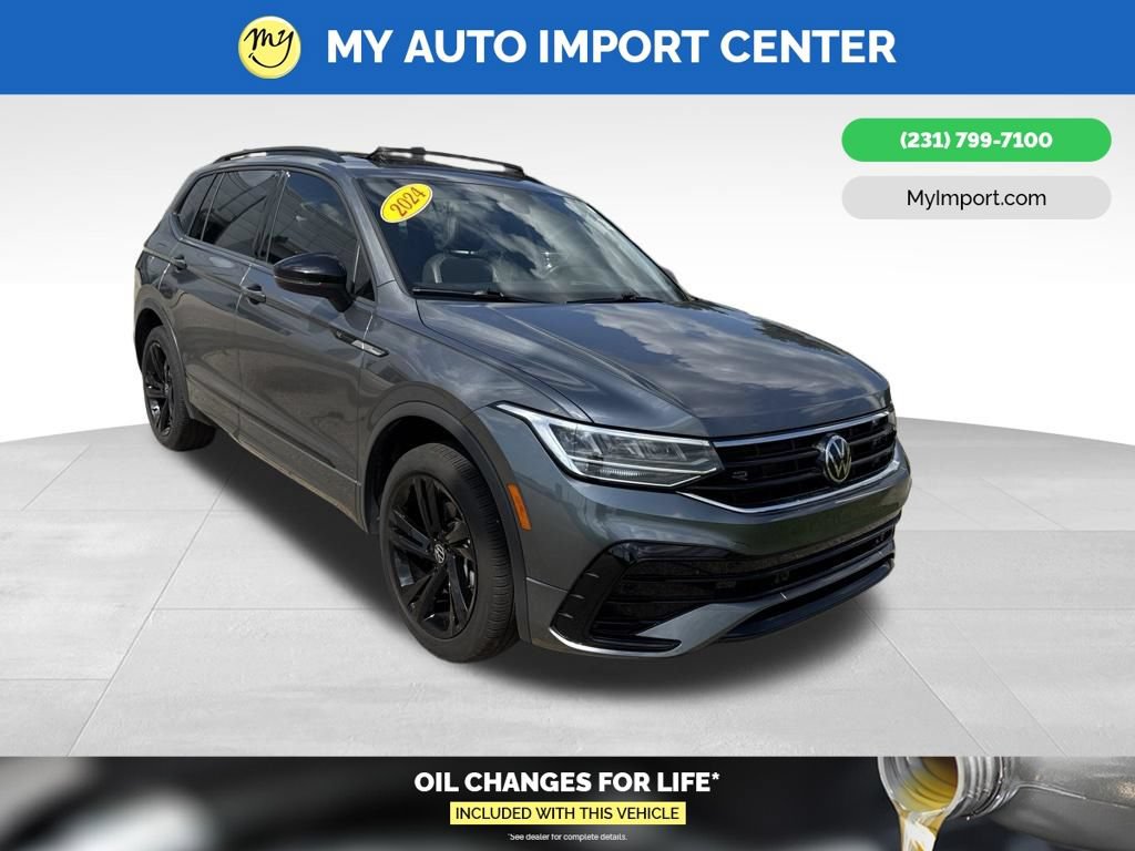 Used 2024 Volkswagen Tiguan SE R-Line AWD/4WD image 1