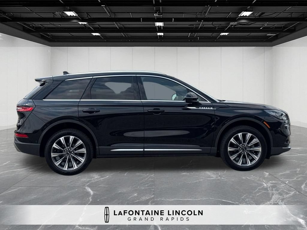 Certified 2022 Lincoln Corsair Reserve w/ Equipment Group 201A AWD/4WD image 6