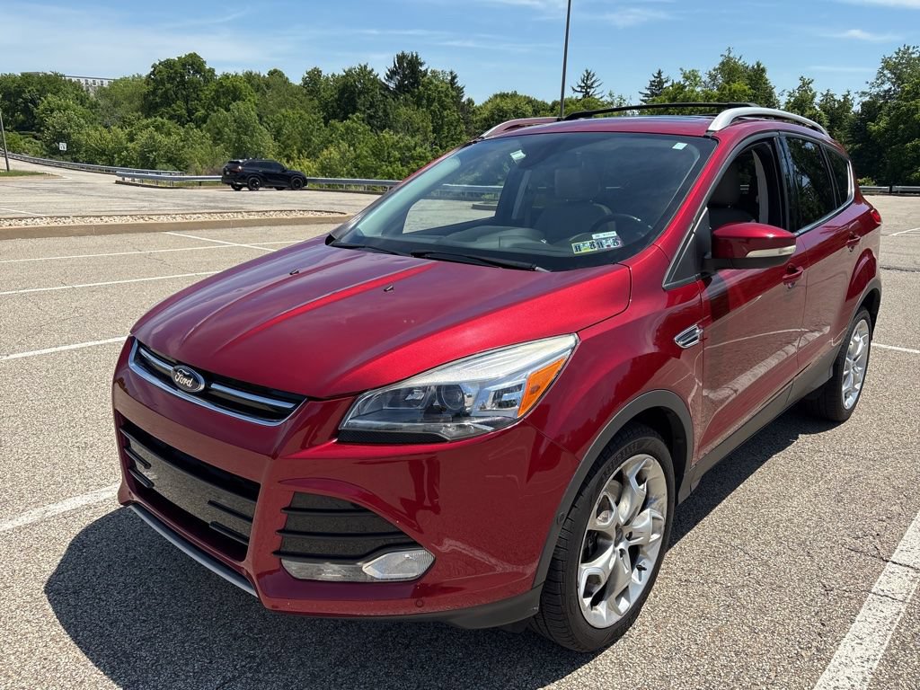 Used 2014 Ford Escape Titanium w/ Equipment Group 401A AWD/4WD image 2