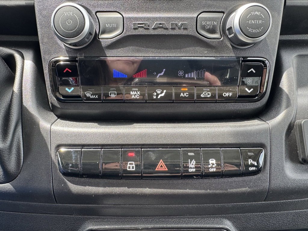 New 2025 RAM ProMaster 3500 w/ Quick Order Package 22G SLT image 7