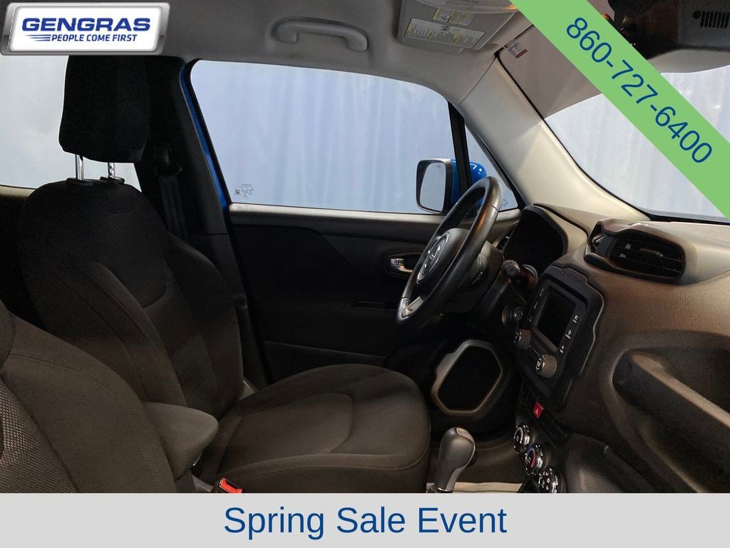 Used 2015 Jeep Renegade Latitude AWD/4WD image 42