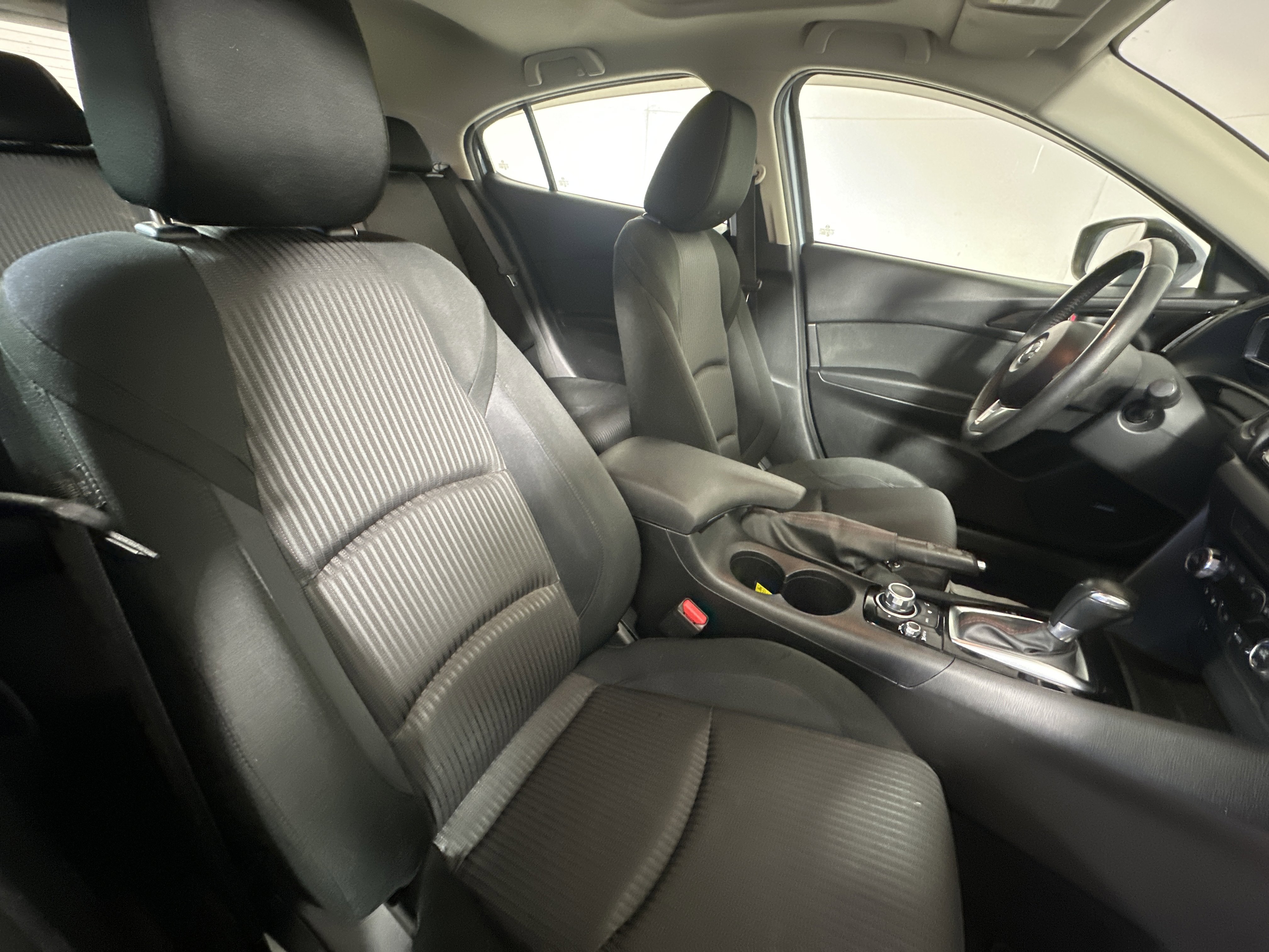 Used 2014 MAZDA MAZDA3 i Touring w/ Technology Package image 25