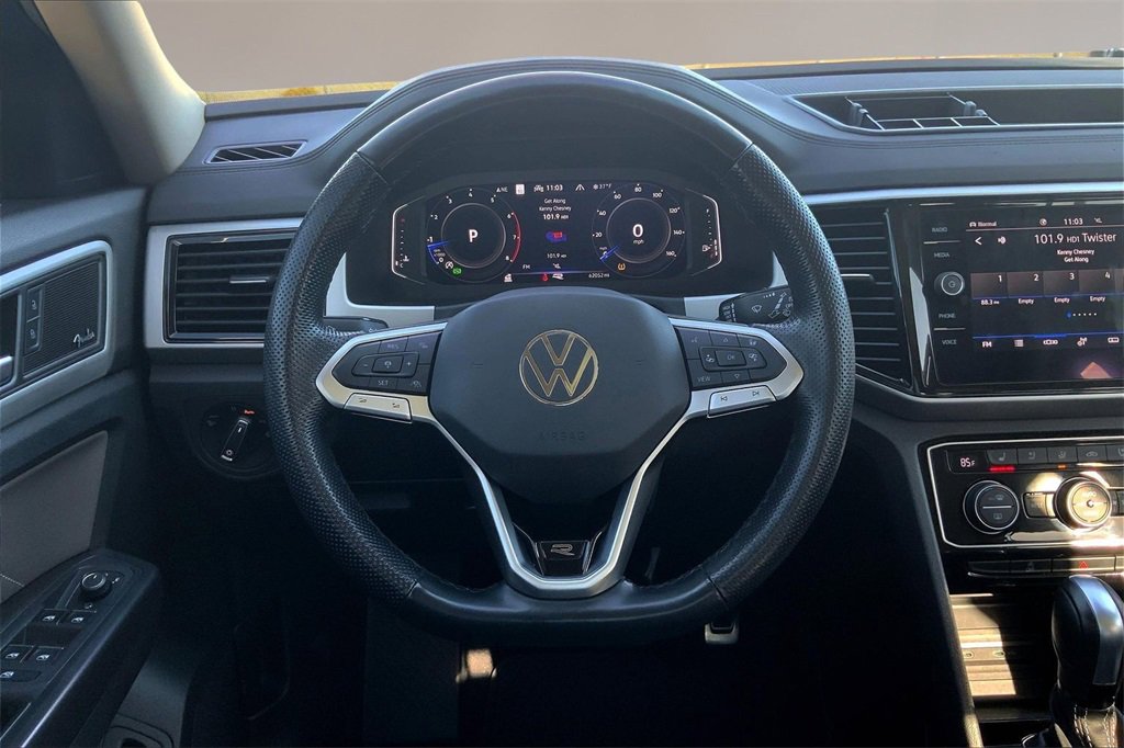 Used 2022 Volkswagen Atlas SEL Premium image 5
