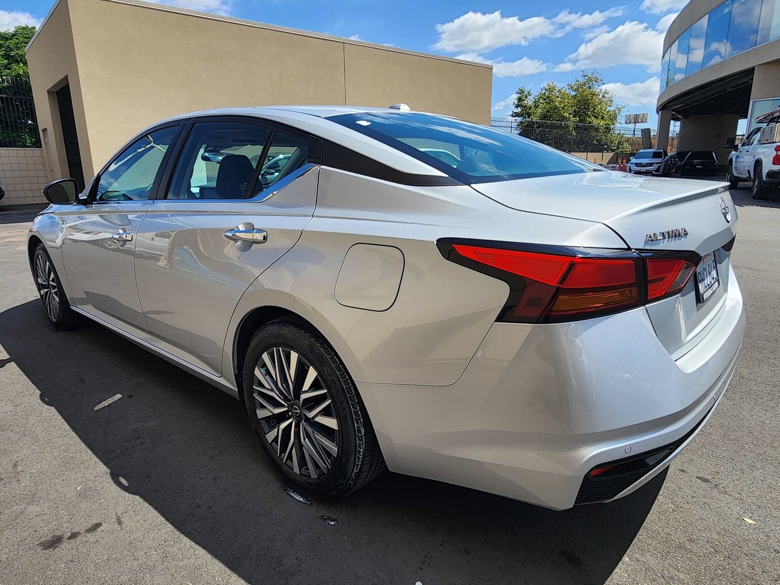 Used 2024 Nissan Altima 2.5 SV FWD image 29