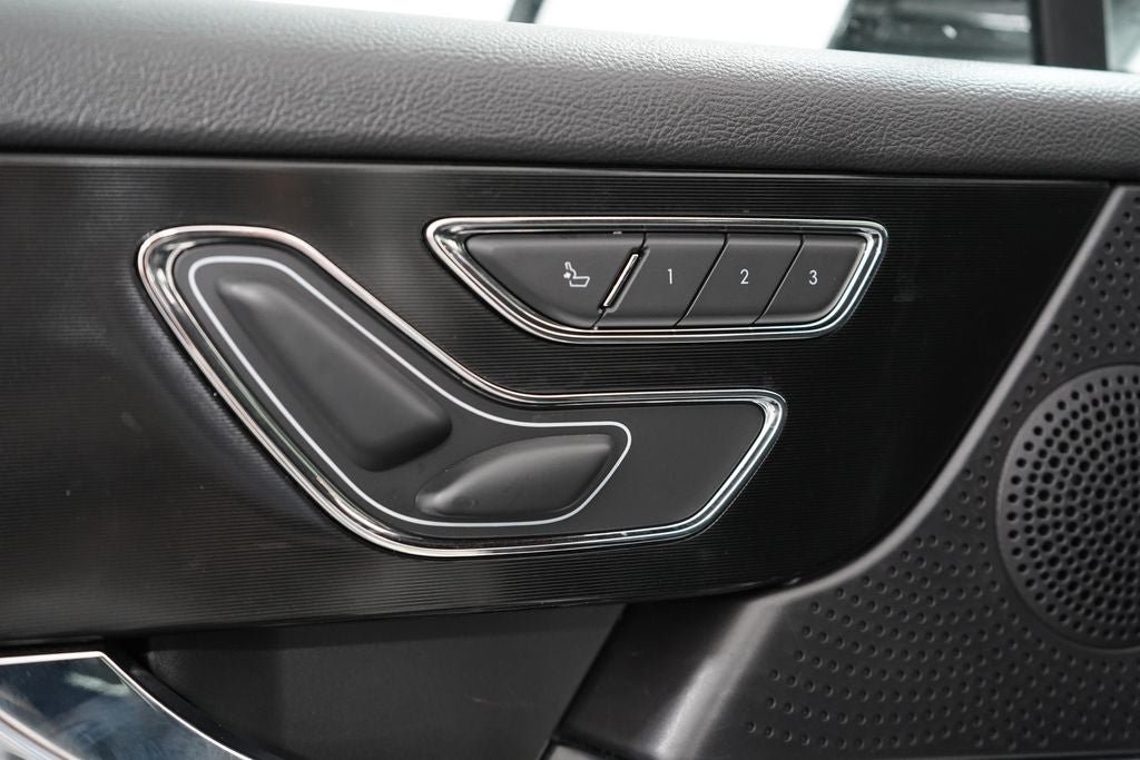 Used 2024 Lincoln Corsair AWD image 26