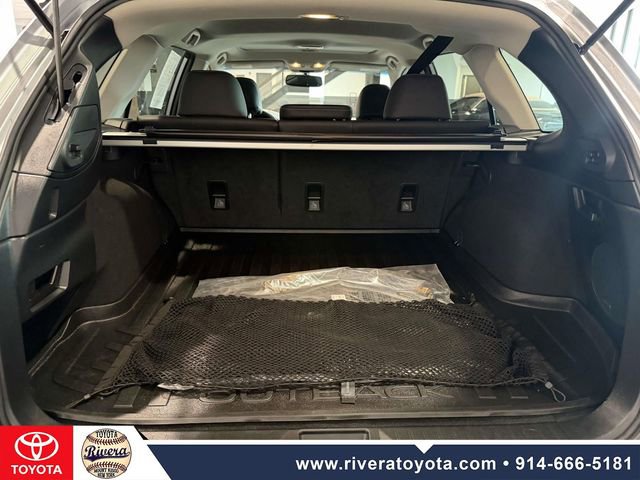 Used 2018 Subaru Outback 2.5i Limited AWD/4WD image 16