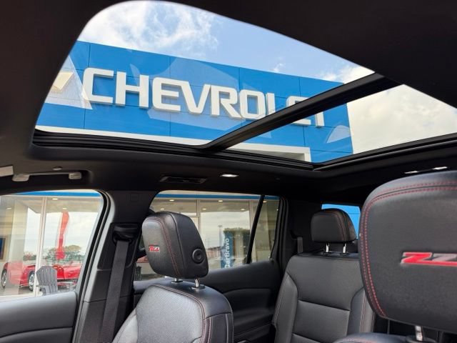 Used 2025 Chevrolet Traverse Z71 w/ Driver Confidence Package AWD/4WD image 34