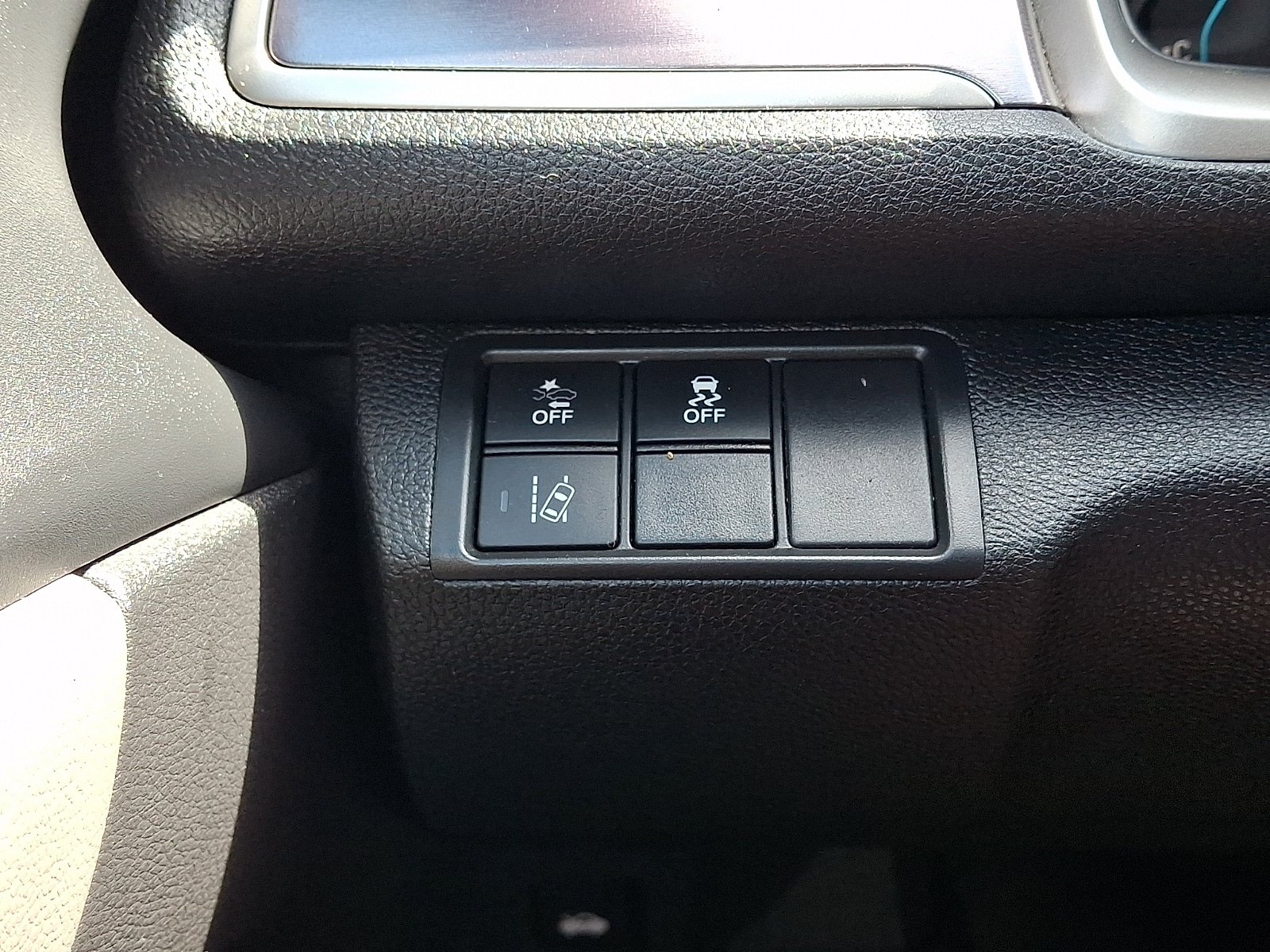 Used 2017 Honda Civic Touring image 24