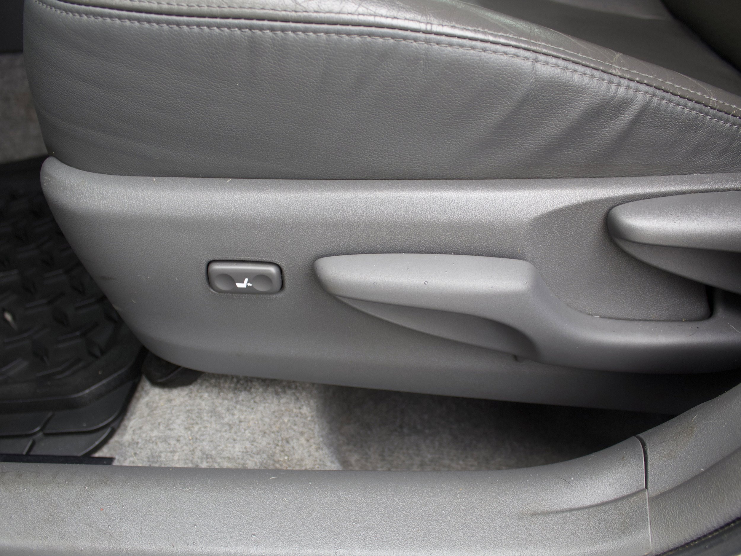 Used 2011 Toyota Prius Four w/ Solar Roof Pkg image 13