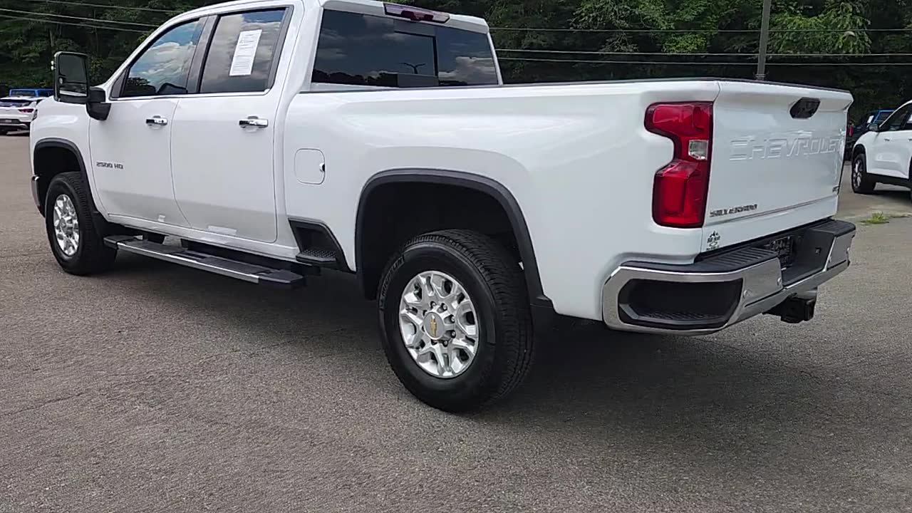 Used 2024 Chevrolet Silverado 2500 LTZ w/ LTZ Convenience Package AWD/4WD image 4