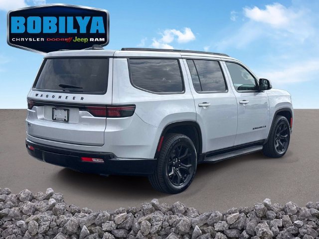 Used 2024 Jeep Wagoneer Series II AWD/4WD image 3