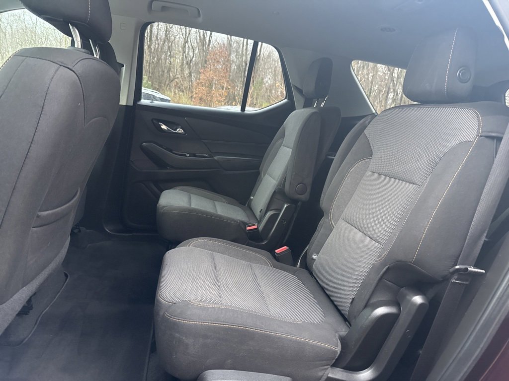 Used 2018 Chevrolet Traverse LT image 29