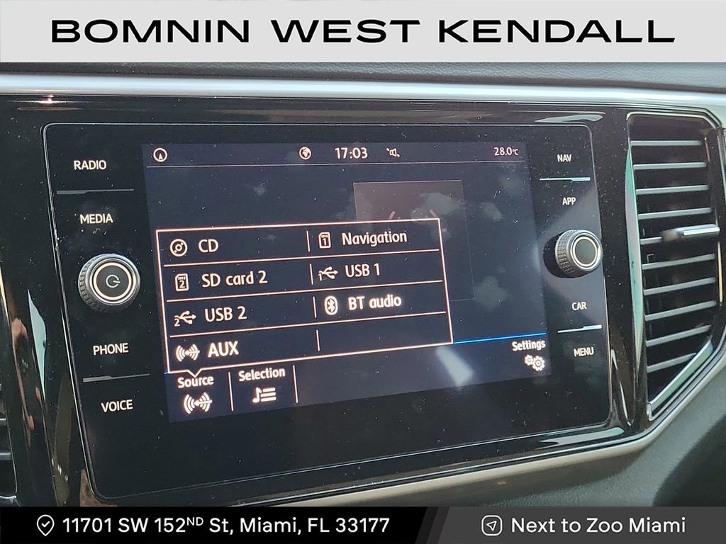 Used 2020 Volkswagen Atlas Cross Sport SEL image 16