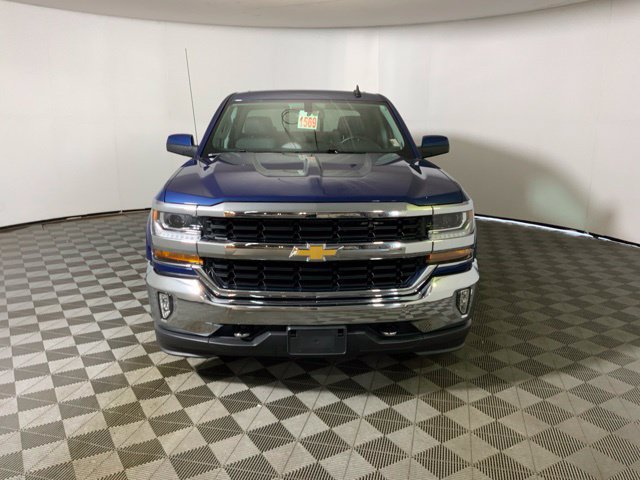 Used 2018 Chevrolet Silverado 1500 LT w/ All Star Edition AWD/4WD image 2
