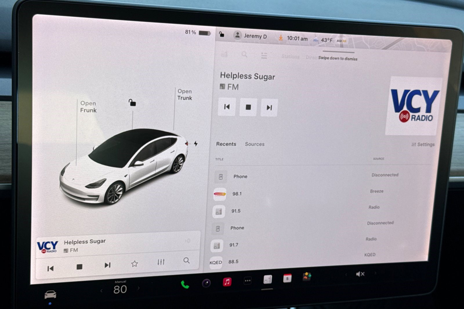 Used 2019 Tesla Model 3 Standard Range image 23