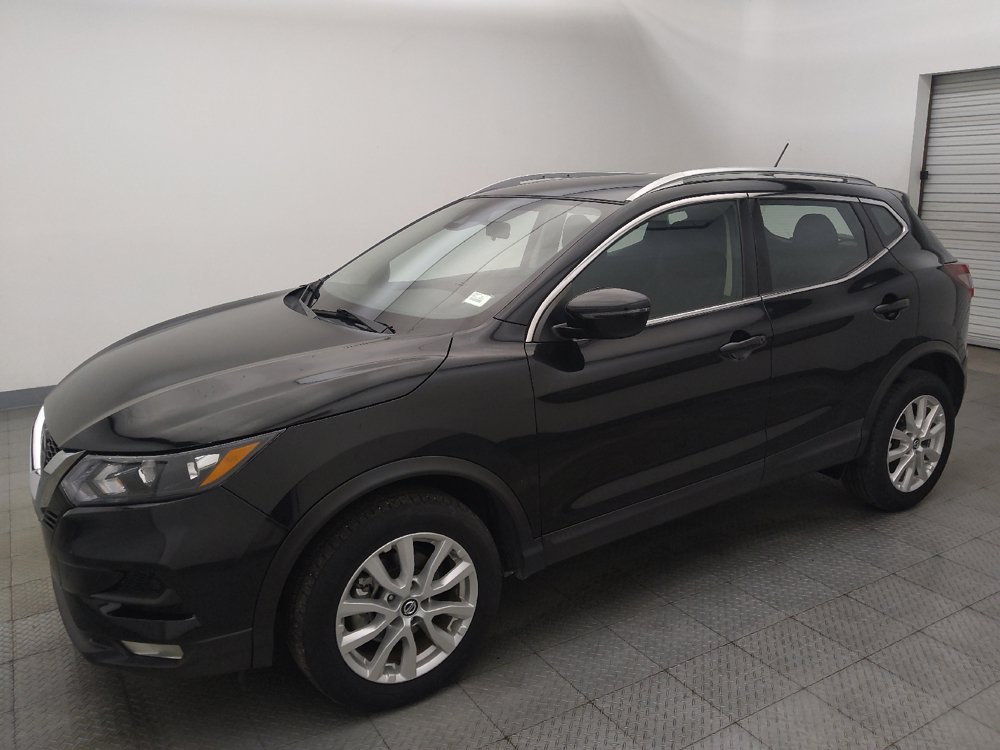 Used 2022 Nissan Rogue Sport SV FWD image 2