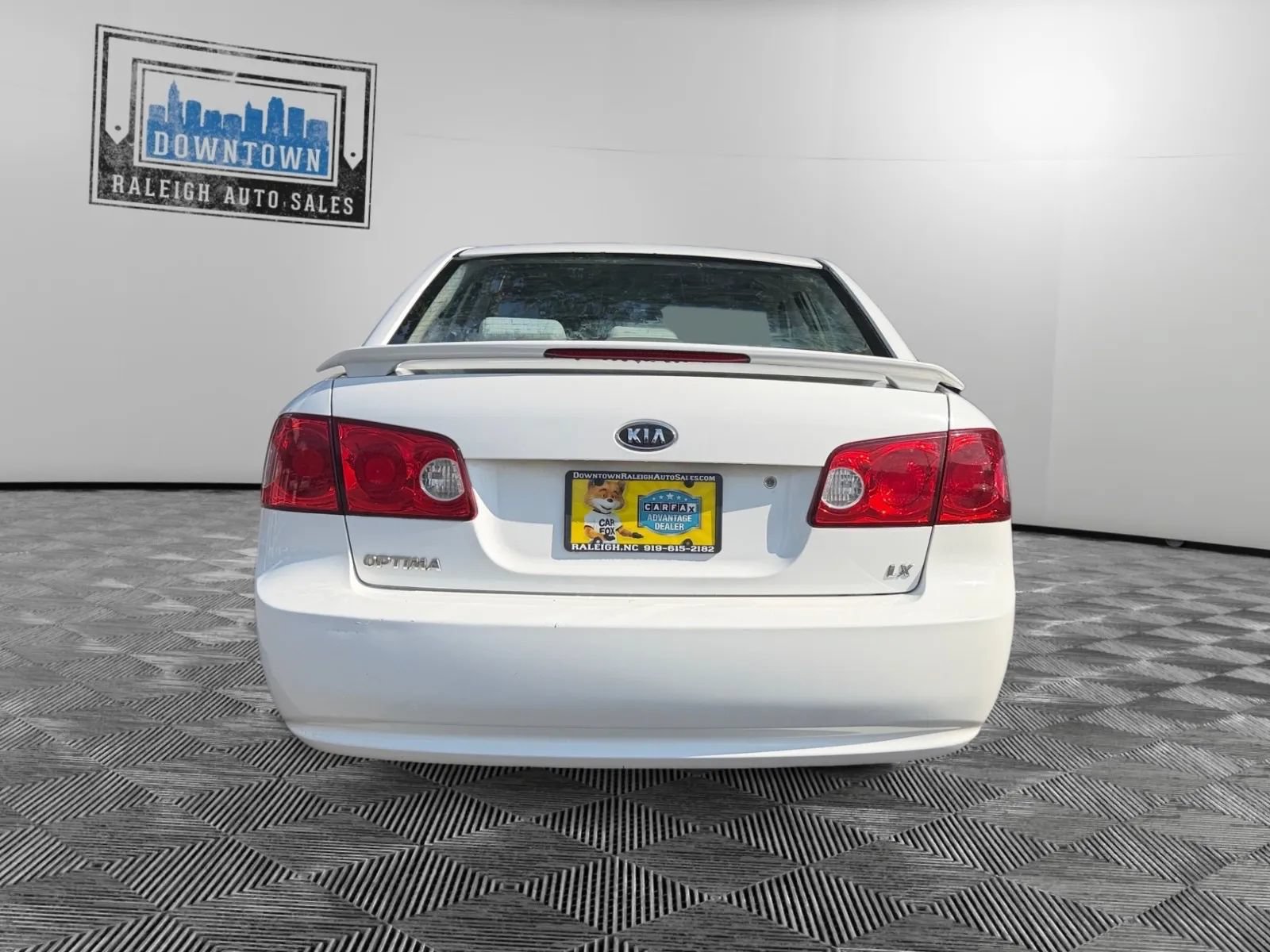 Used 2008 Kia Optima LX FWD image 7