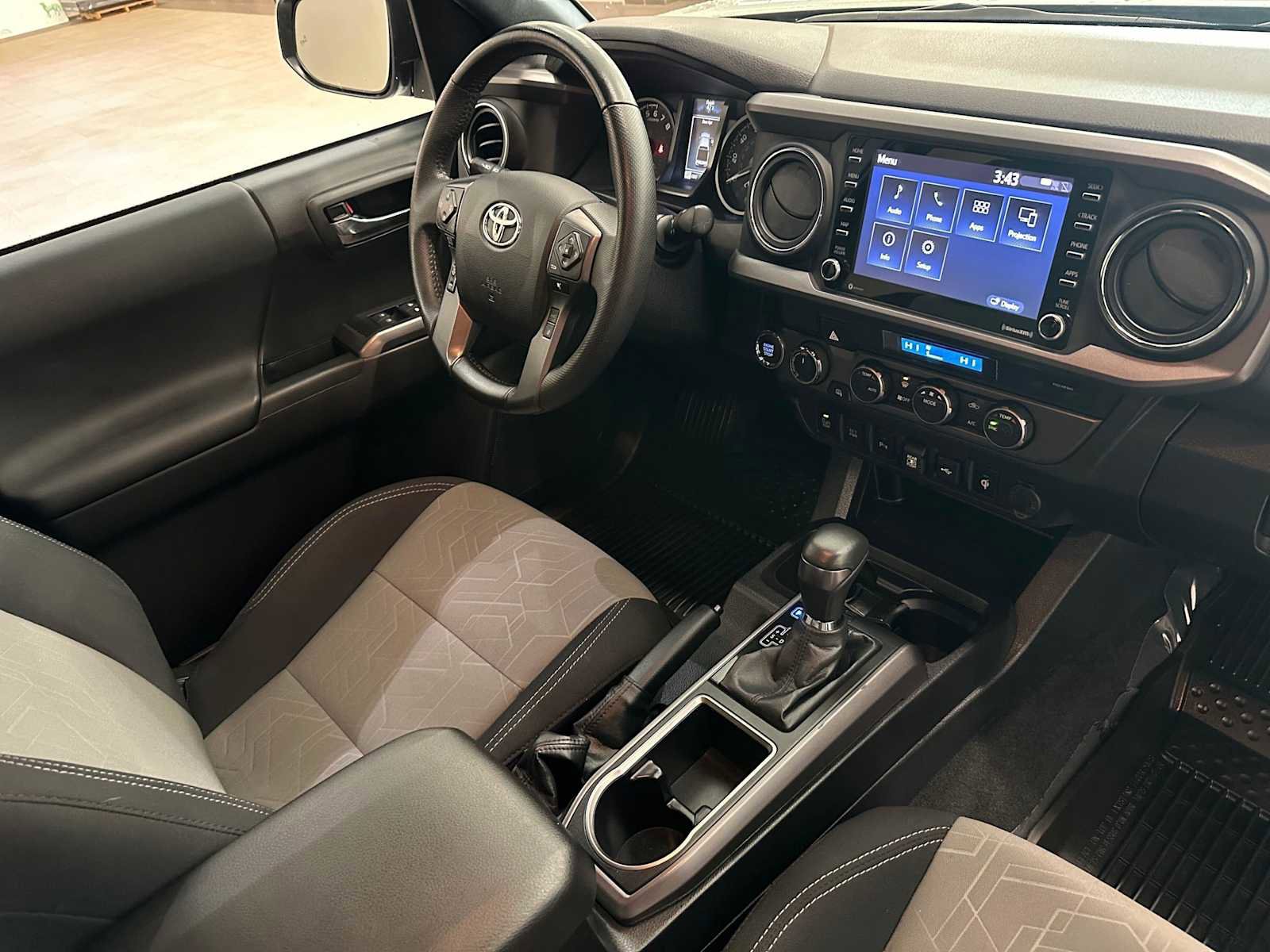 Certified 2022 Toyota Tacoma TRD Sport w/ Technology Package image 28