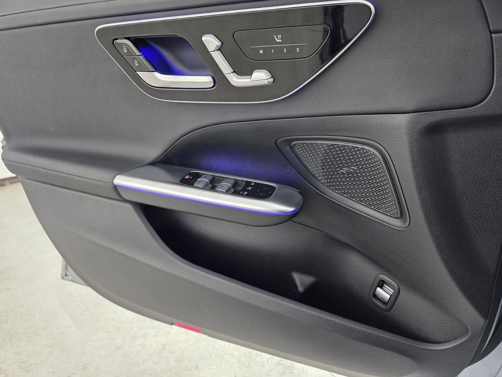Certified 2023 Mercedes-Benz C 300 Sedan image 24
