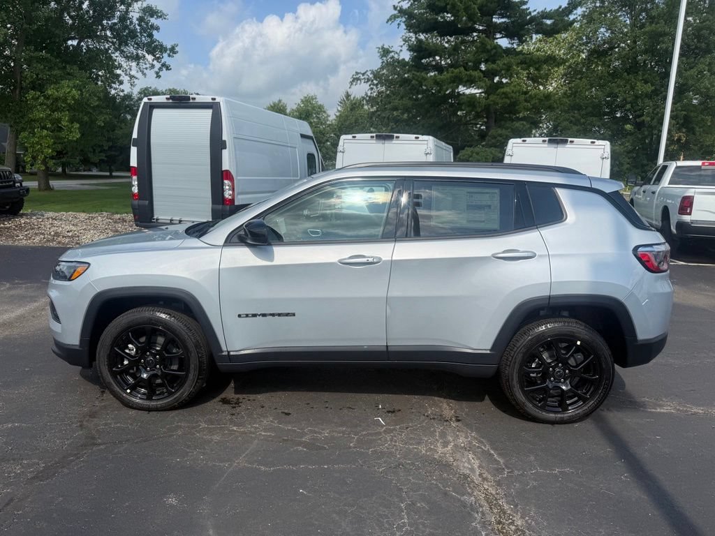 New 2026 Jeep Compass Latitude AWD/4WD image 7