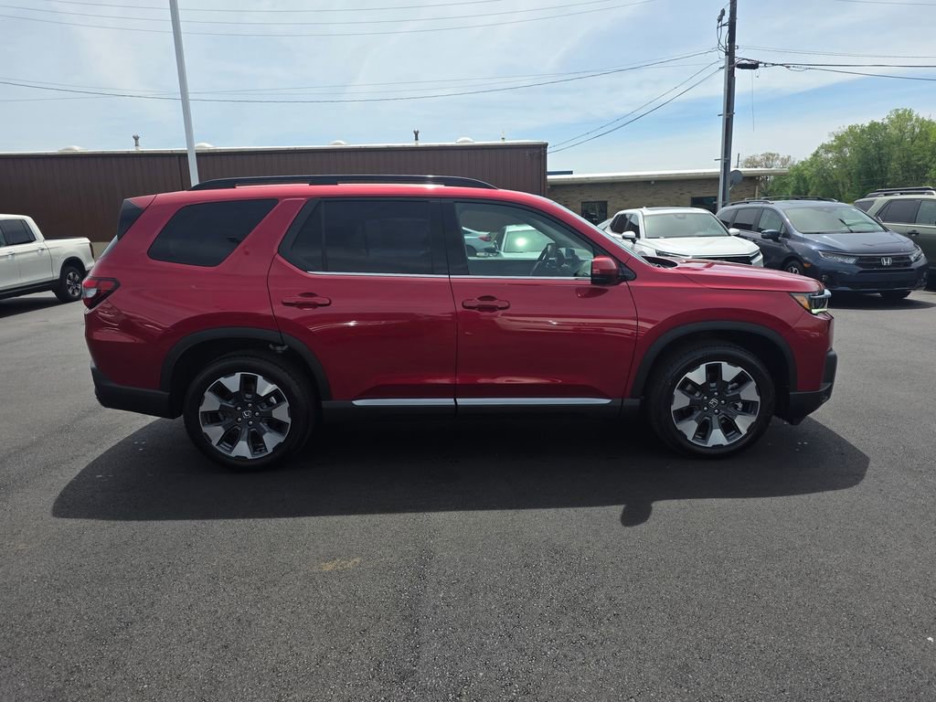 New 2026 Honda Pilot Elite image 2