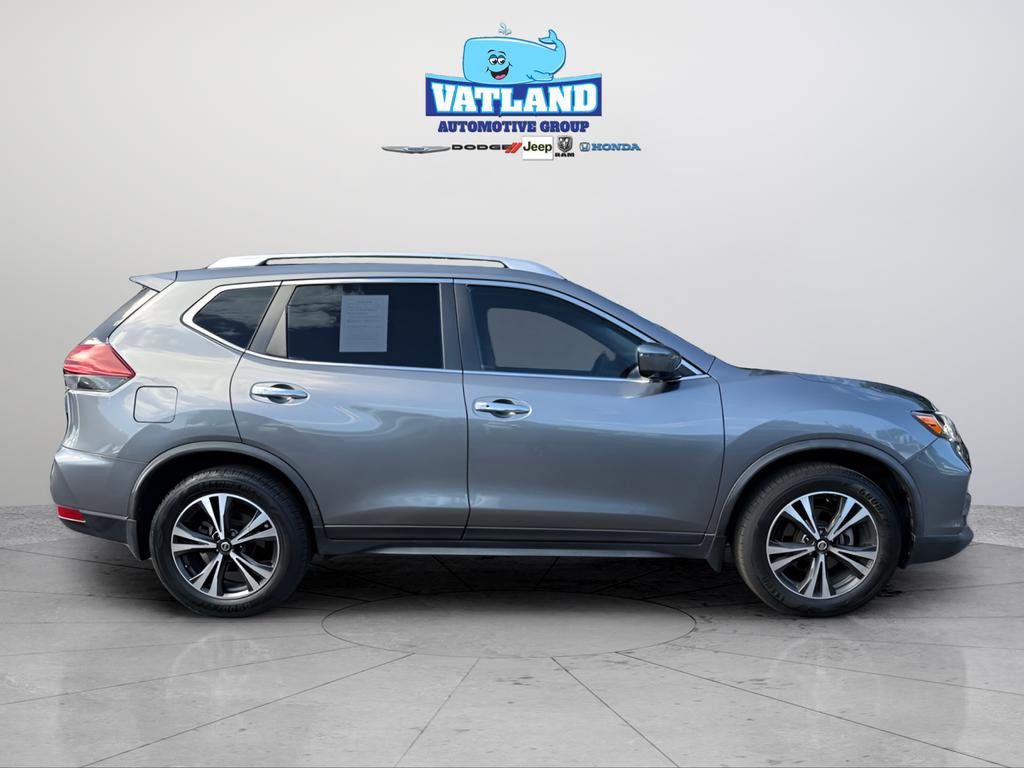 Used 2019 Nissan Rogue SV w/ Premium Package FWD image 6