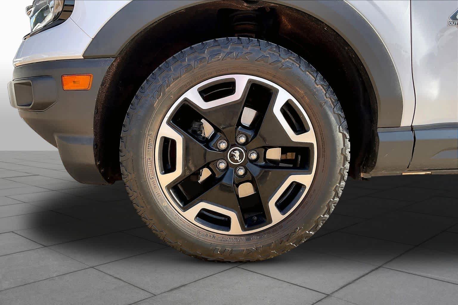 Used 2021 Ford Bronco Sport Outer Banks AWD/4WD image 12