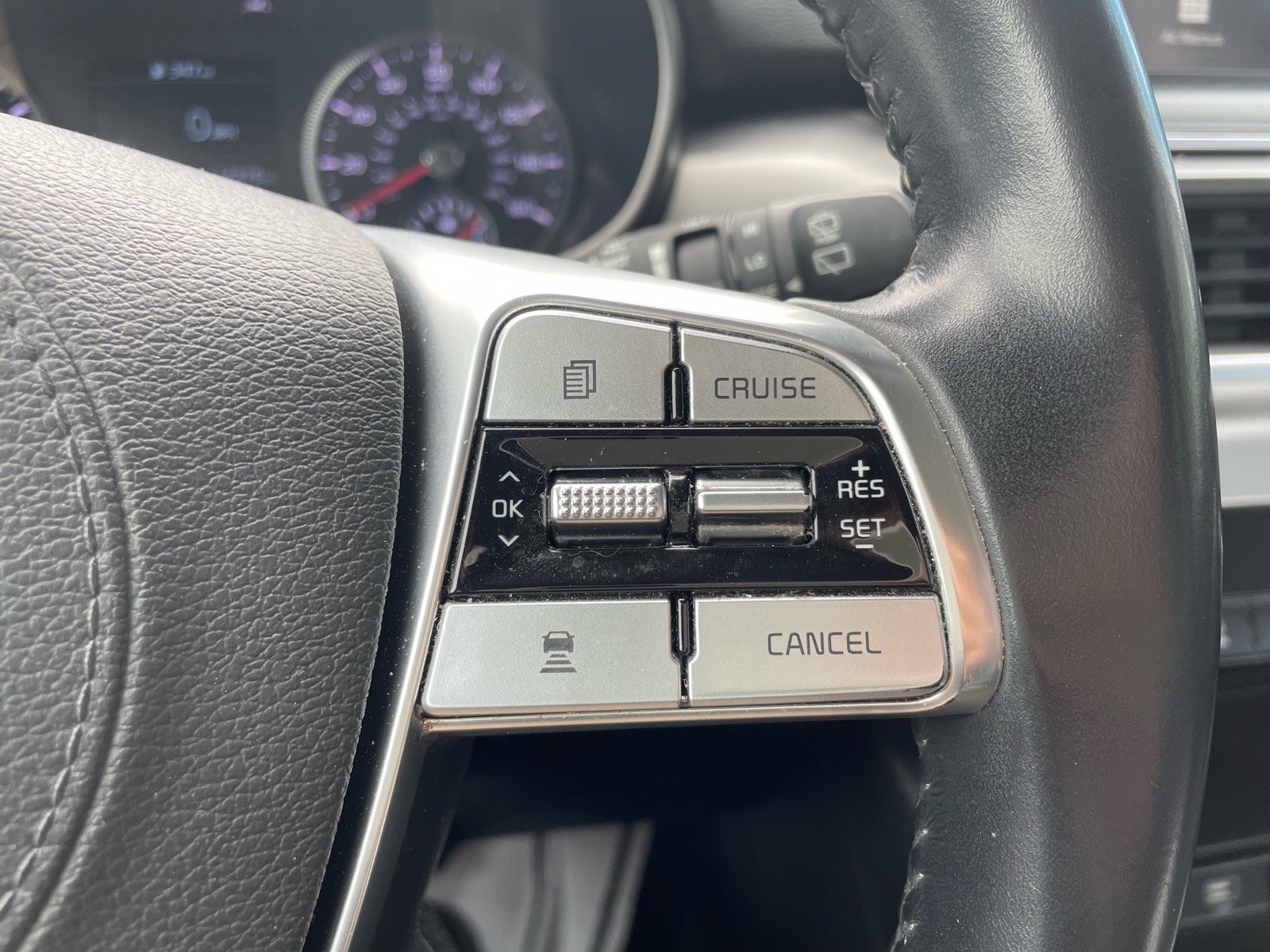 Used 2020 Kia Telluride LX FWD image 10
