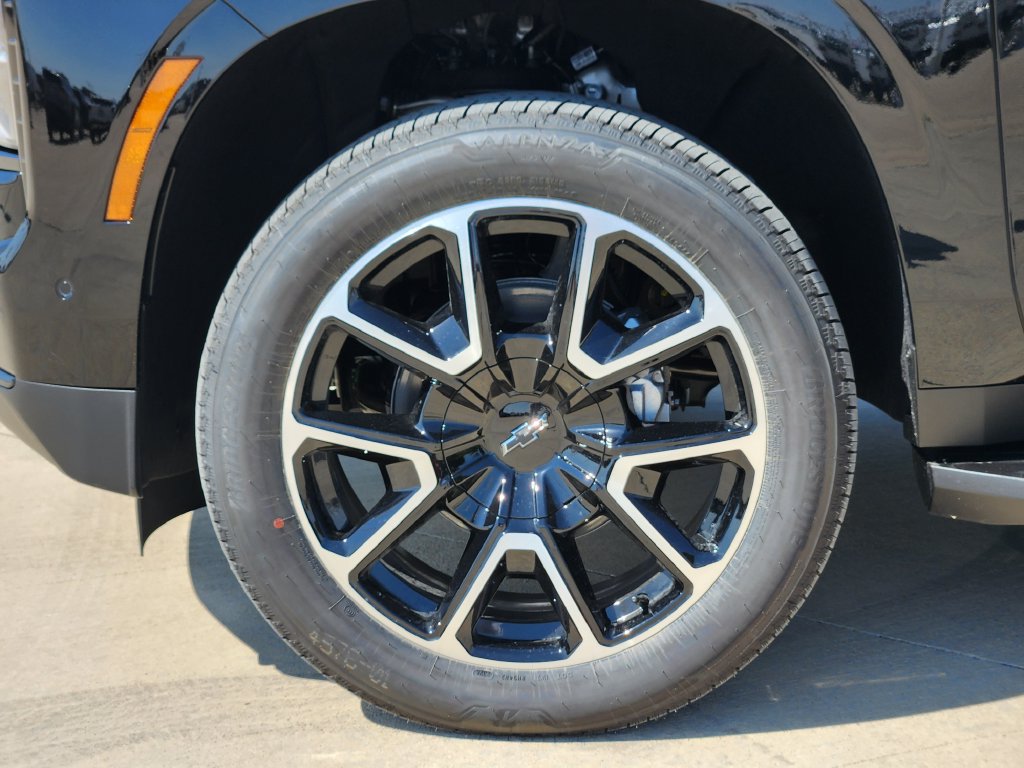 New 2026 Chevrolet Tahoe RST w/ Comfort Package AWD/4WD image 8