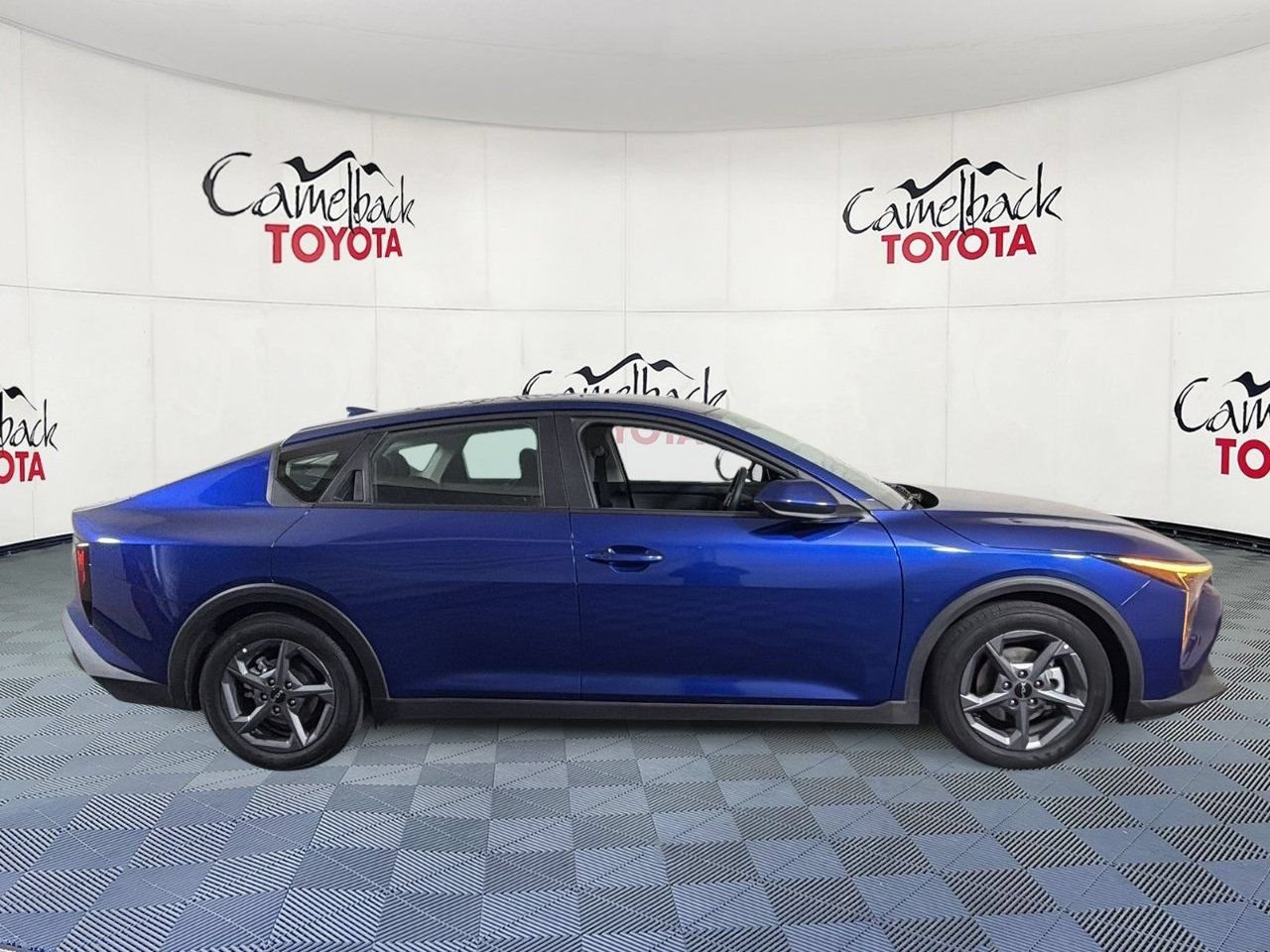 Used 2025 Kia K4 FWD image 9