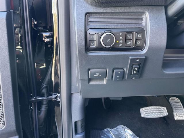 New 2025 Ford F250 Lariat w/ Lariat Ultimate Package image 15