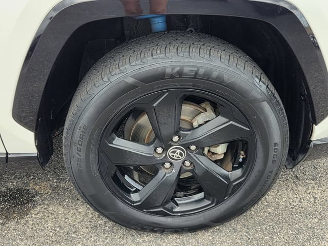 Used 2020 Toyota RAV4 XSE AWD/4WD image 8
