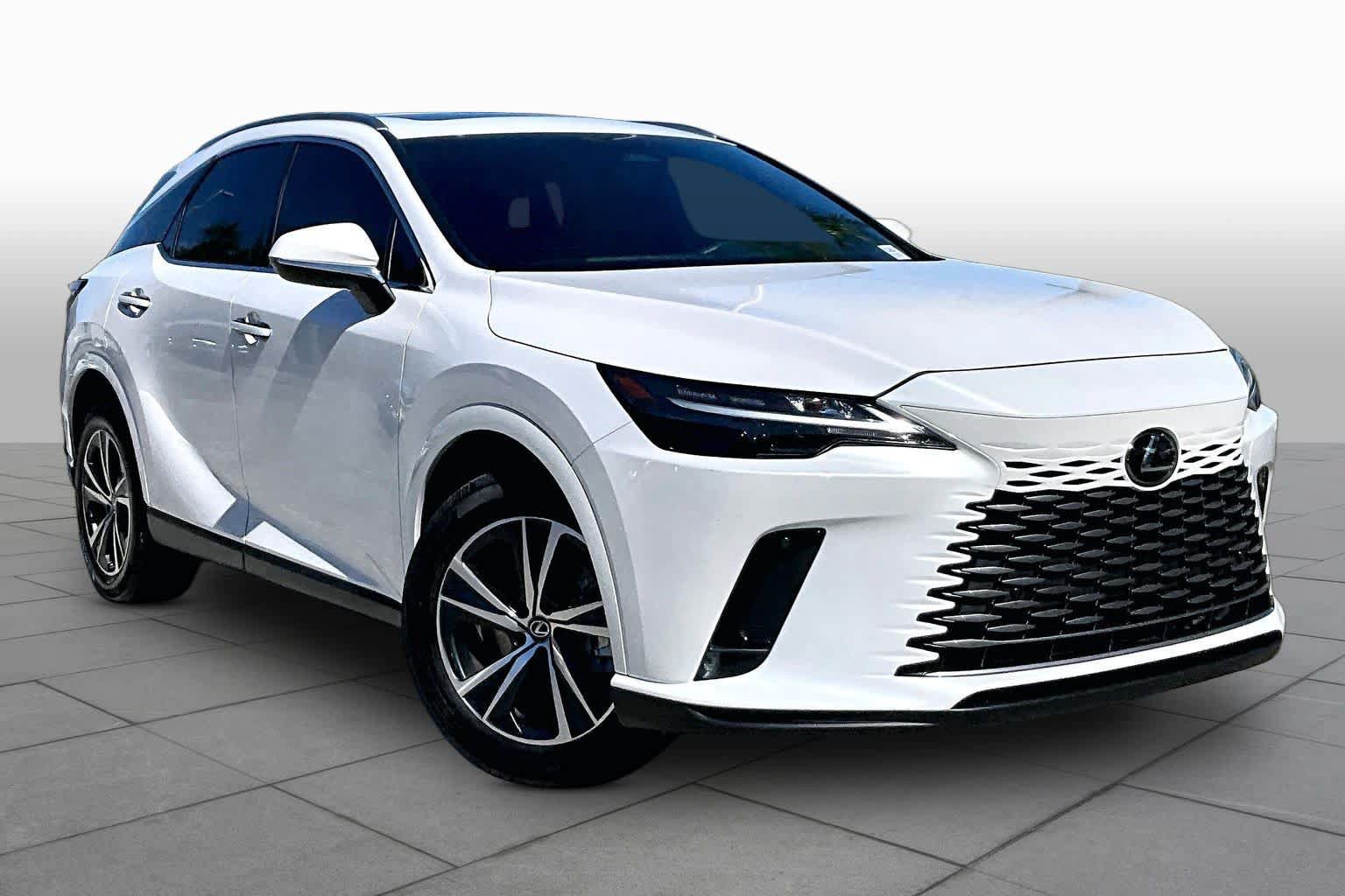 Used 2024 Lexus RX 350 Premium w/ Accessory Package (Z1) FWD image 3
