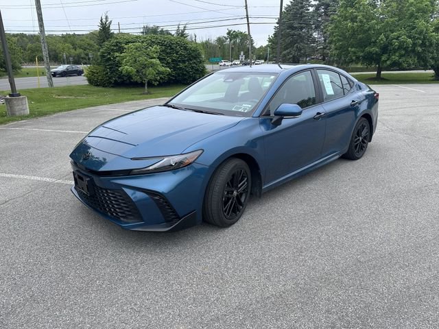 Used 2025 Toyota Camry SE w/ Convenience Package AWD/4WD image 7