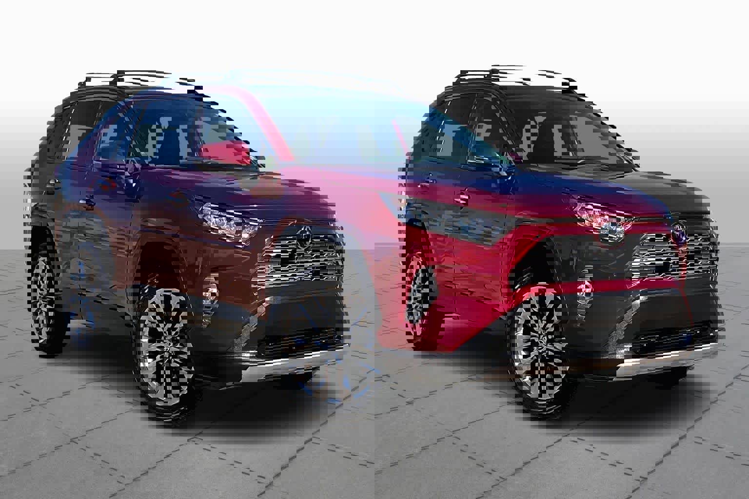 Used 2021 Toyota RAV4 Limited image 3