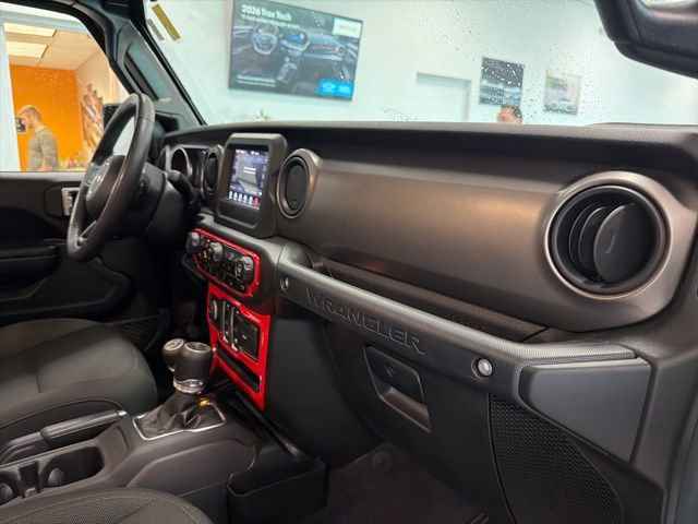 Used 2020 Jeep Wrangler Sport AWD/4WD image 25