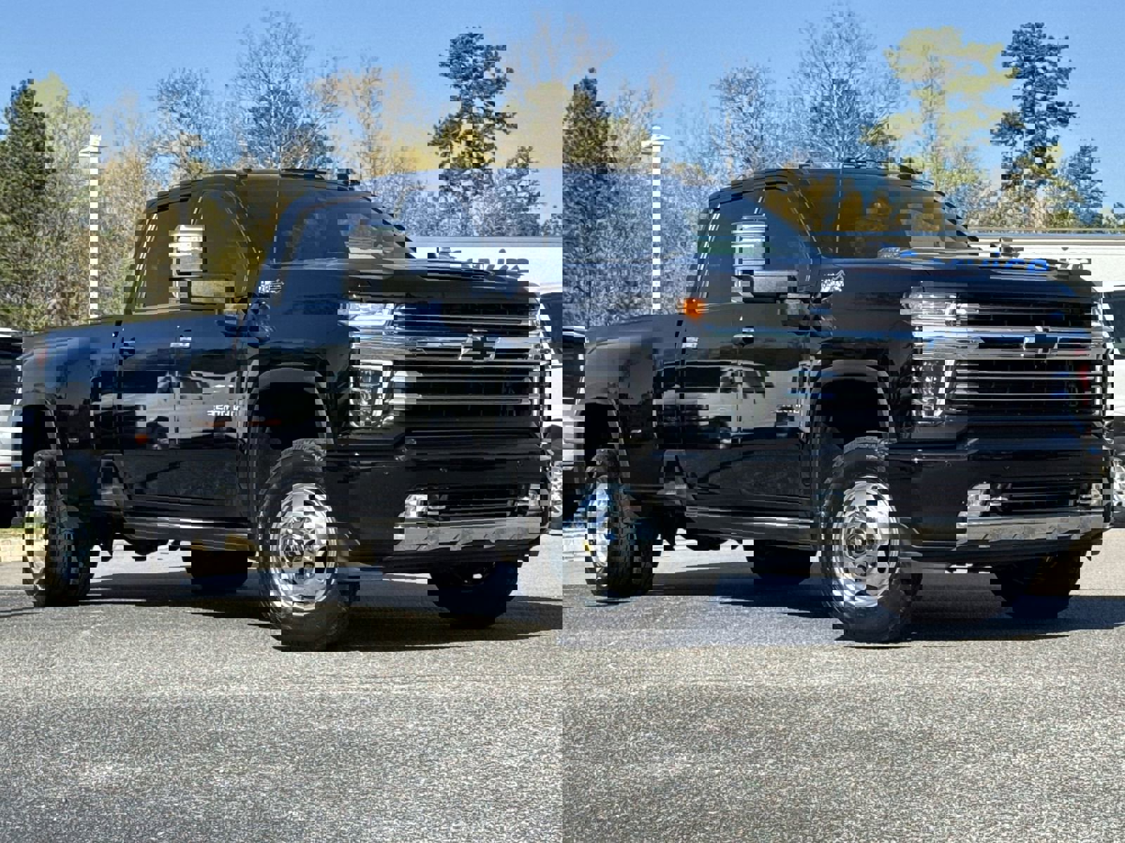 Used 2021 Chevrolet Silverado 3500 High Country image 2