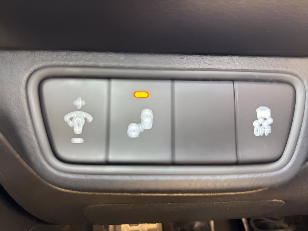 Used 2024 Kia Forte GT-Line w/ GT-Line Premium Package image 28