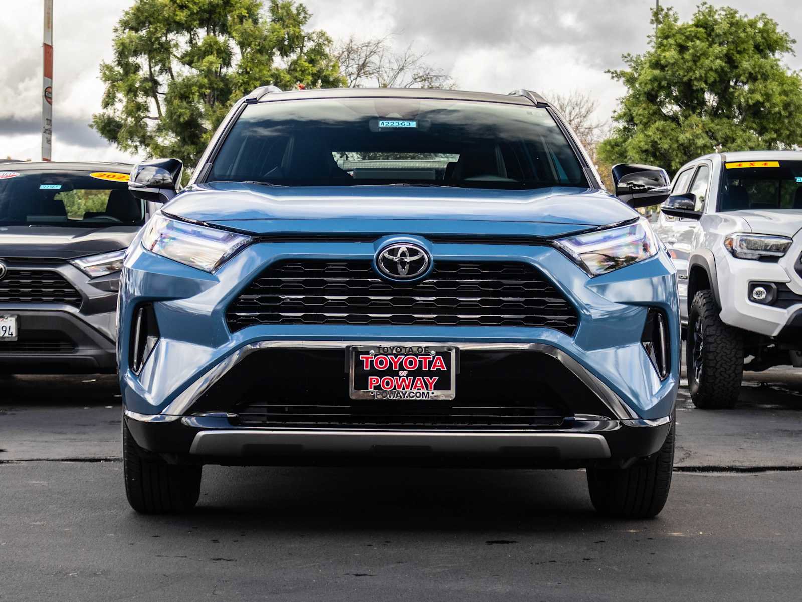 Used 2025 Toyota RAV4 XSE image 2