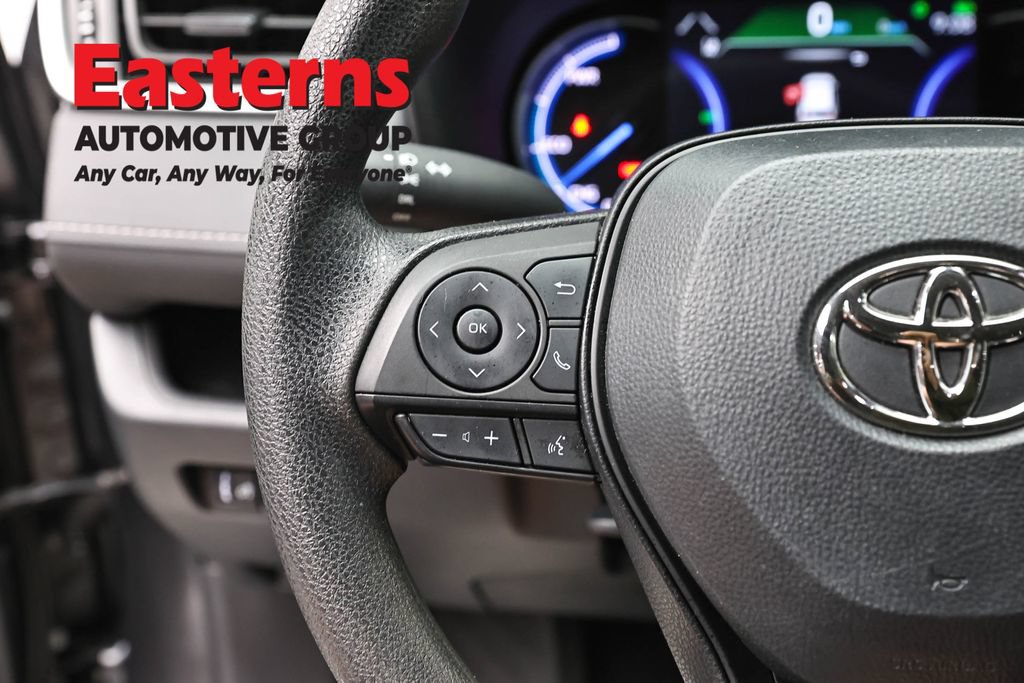Used 2023 Toyota RAV4 LE AWD/4WD image 15