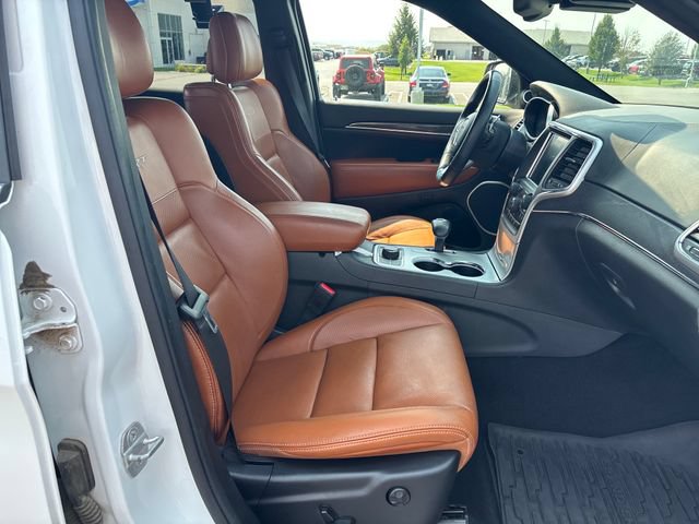 Used 2014 Jeep Grand Cherokee SRT8 w/ Luxury Group II AWD/4WD image 23