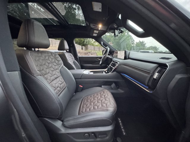 New 2026 Nissan Armada Platinum AWD/4WD image 27