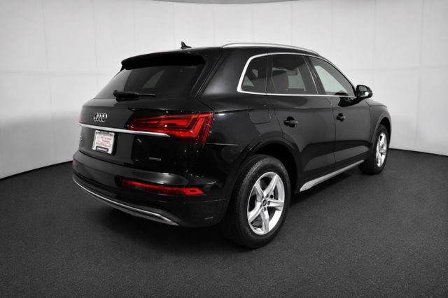 Used 2023 Audi Q5 2.0T Premium w/ Convenience Package AWD/4WD image 4