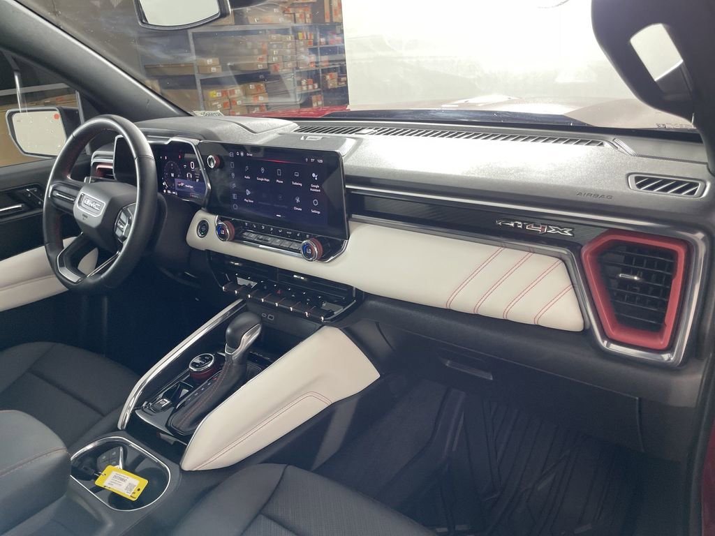 Used 2023 GMC Canyon AT4X image 28