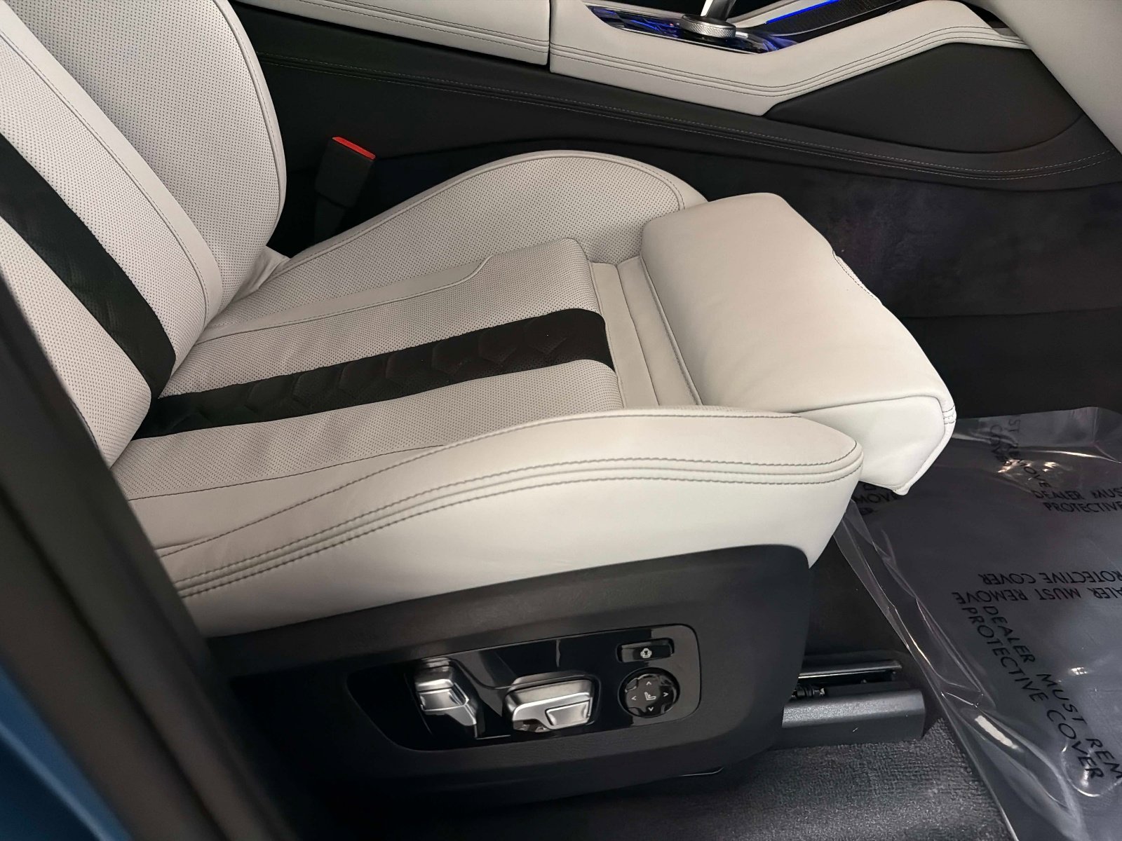 Used 2026 BMW X5 M Competition image 24