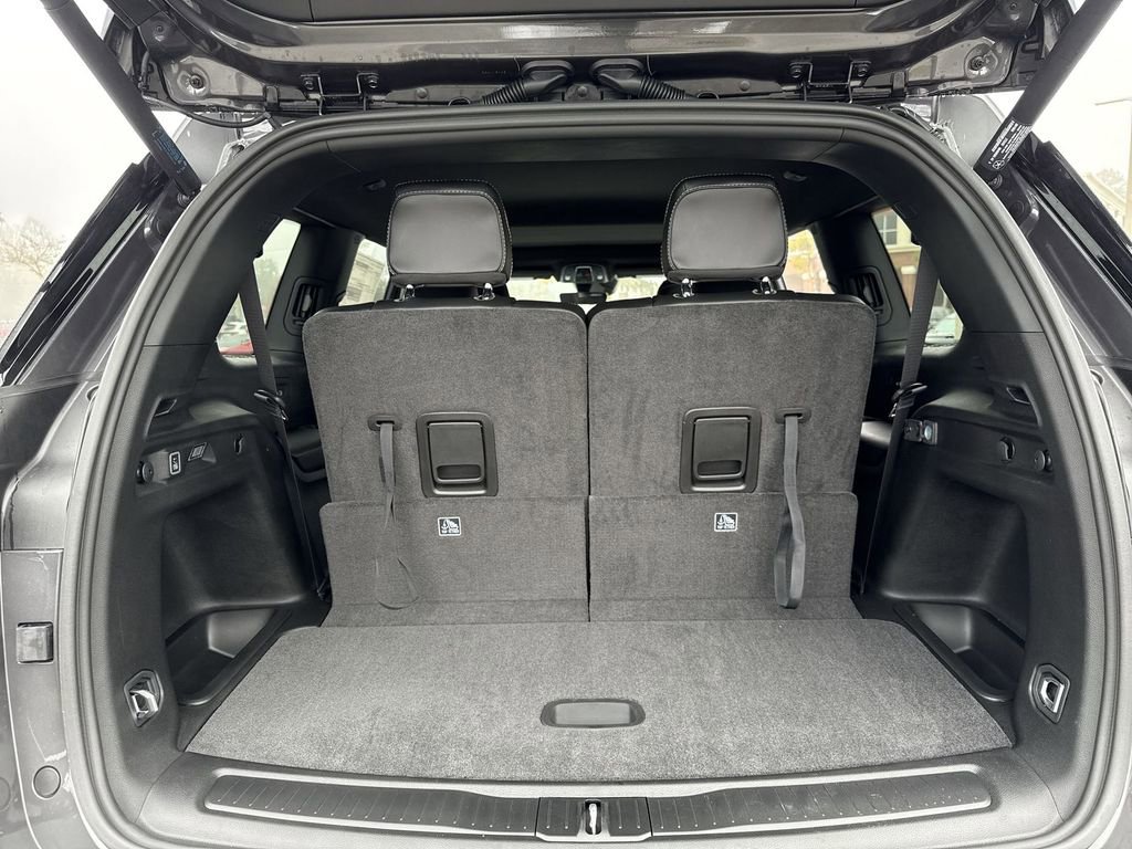 New 2025 Jeep Grand Cherokee L Altitude image 31