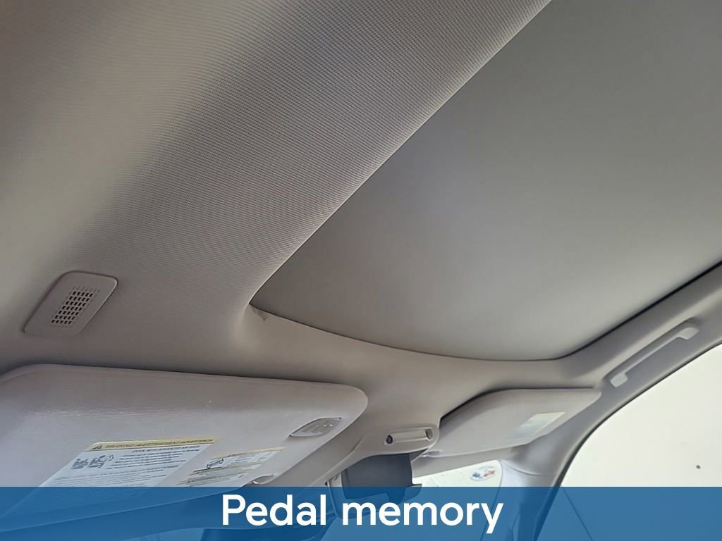 Used 2024 Ford Expedition Limited image 10