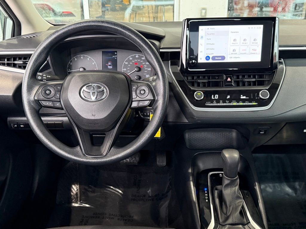 Certified 2024 Toyota Corolla LE image 32