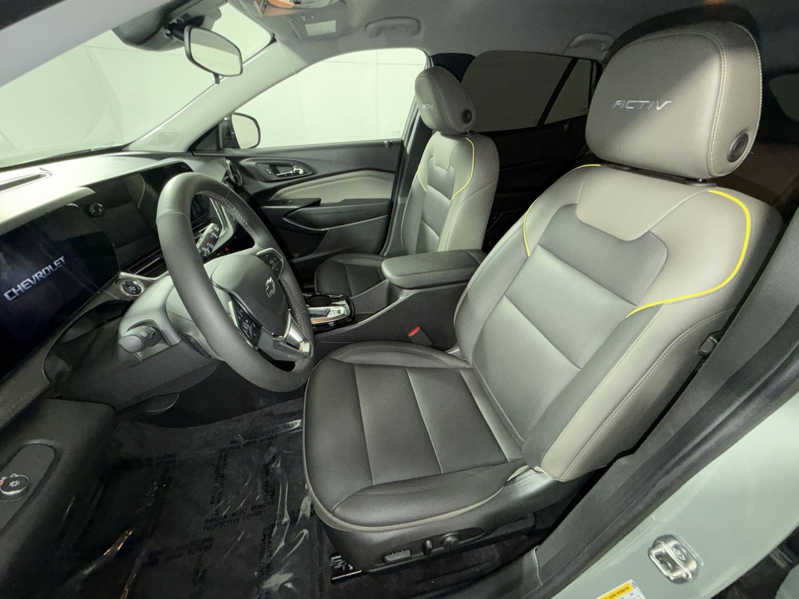 Used 2025 Chevrolet Trax ACTIV w/ Driver Confidence Package image 13